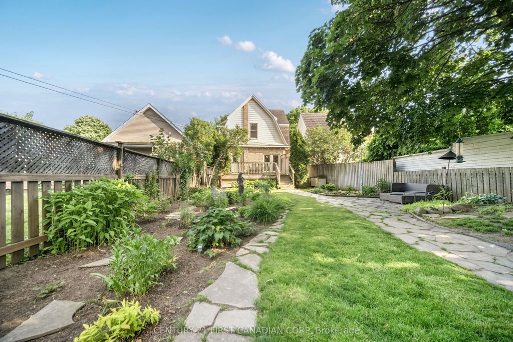 Photo of 171 Mount Pleasant Avenue, London North, ON N6H 1E3 (MLS # X12483381)