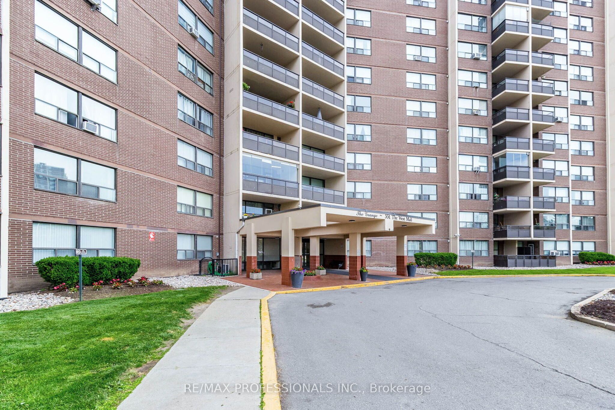551 The West Mall N/A 1618