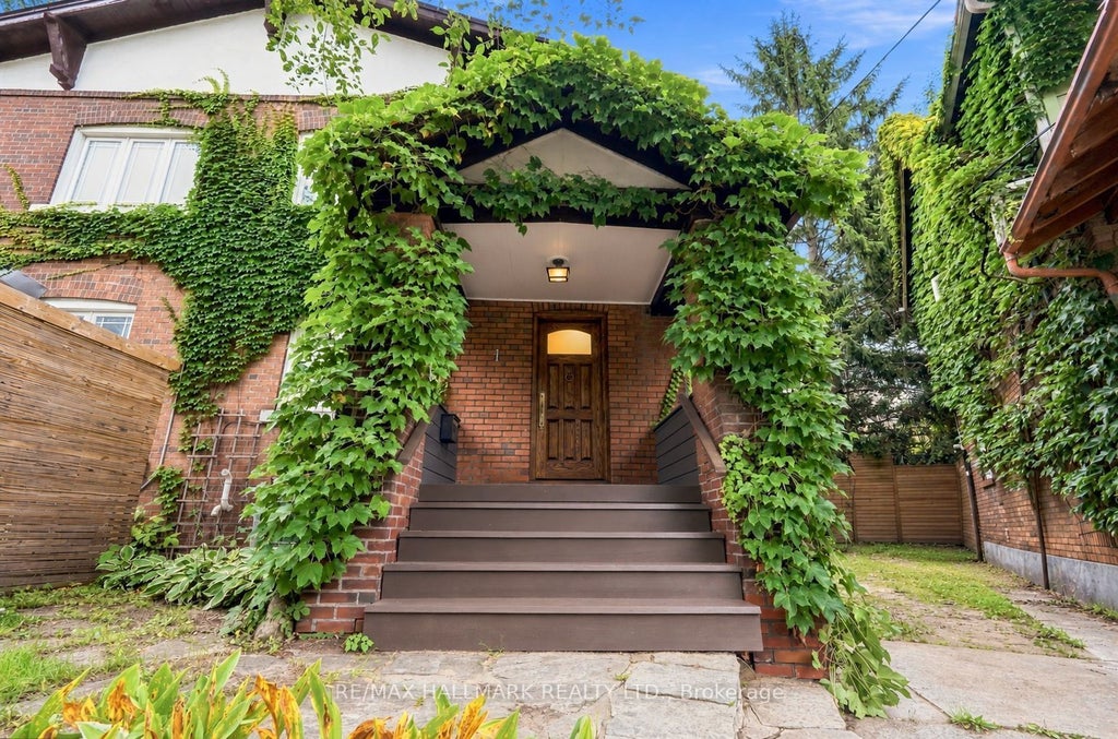 Photo of 1 Glenmount Park Road, Toronto, ON M4E 2M8 (MLS # E13767100)