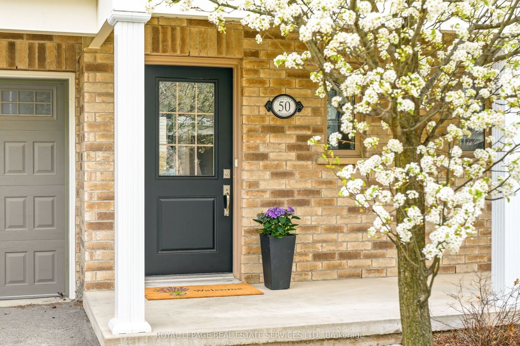 Photo of 50 Scarlett Common #7, St. Catharines, ON L2P 0C4 (MLS # X13043660)