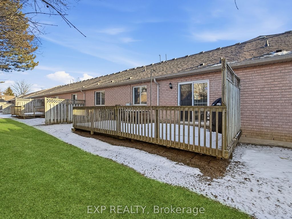 Photo of 638 Wharncliffe Road S #7, London South, ON N6J 2N4 (MLS # X12838308)