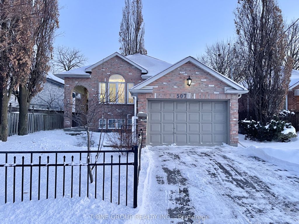 Photo of 507 Dunlop Street W, Whitby, ON L1N 1V3 (MLS # E12743742)