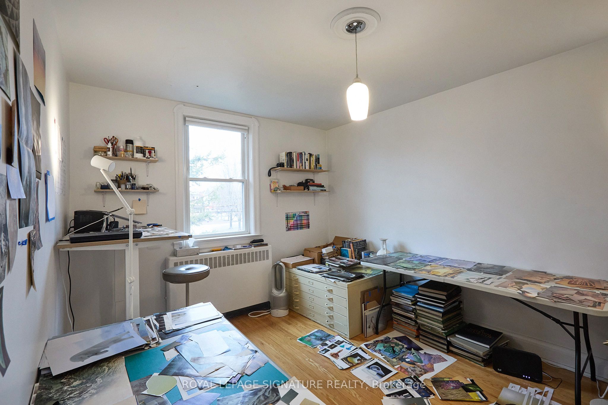 Toronto, ON M6G 2Y3, Canada, 3 Bedrooms Bedrooms, ,1 BathroomBathrooms,Residential,Active,102818