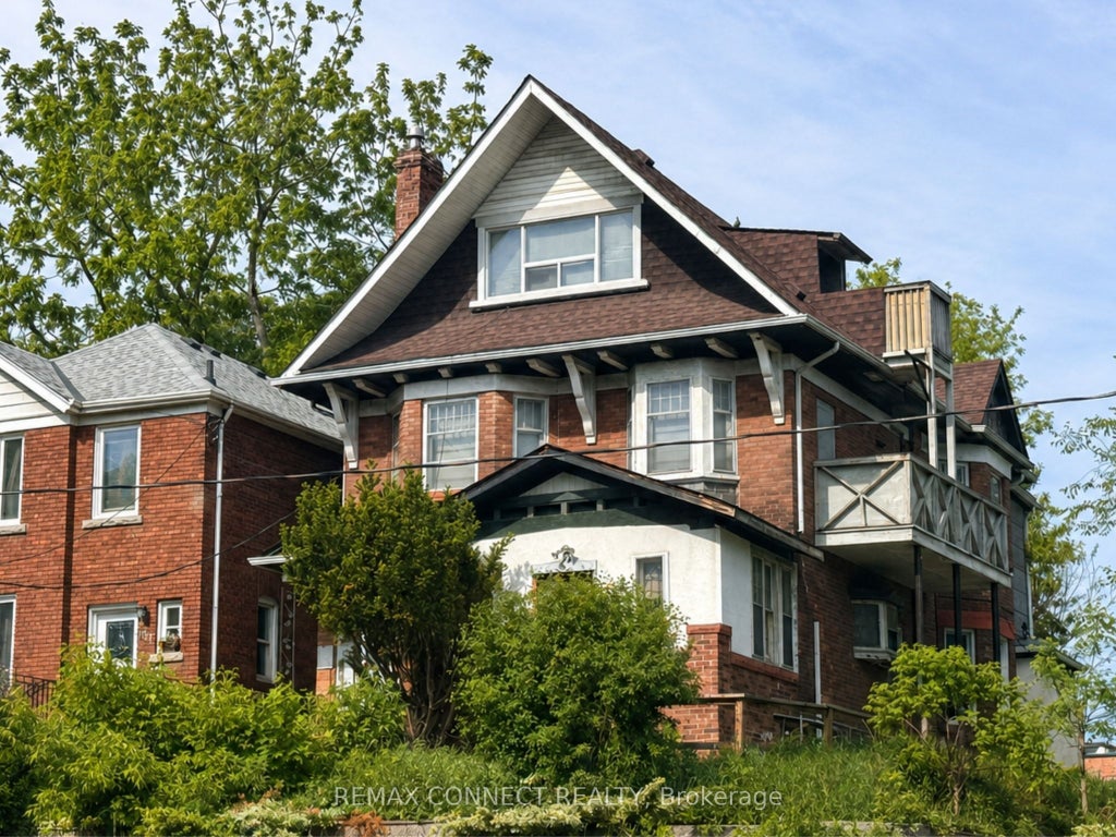 Photo of 115 Parkside Drive, Toronto, ON M6R 2Y8 (MLS # W12551128)