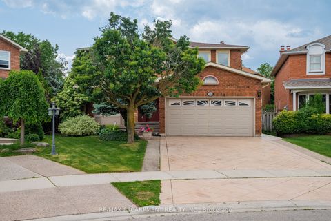 2054 Teeside Court Mississauga ON L5M 3E5
