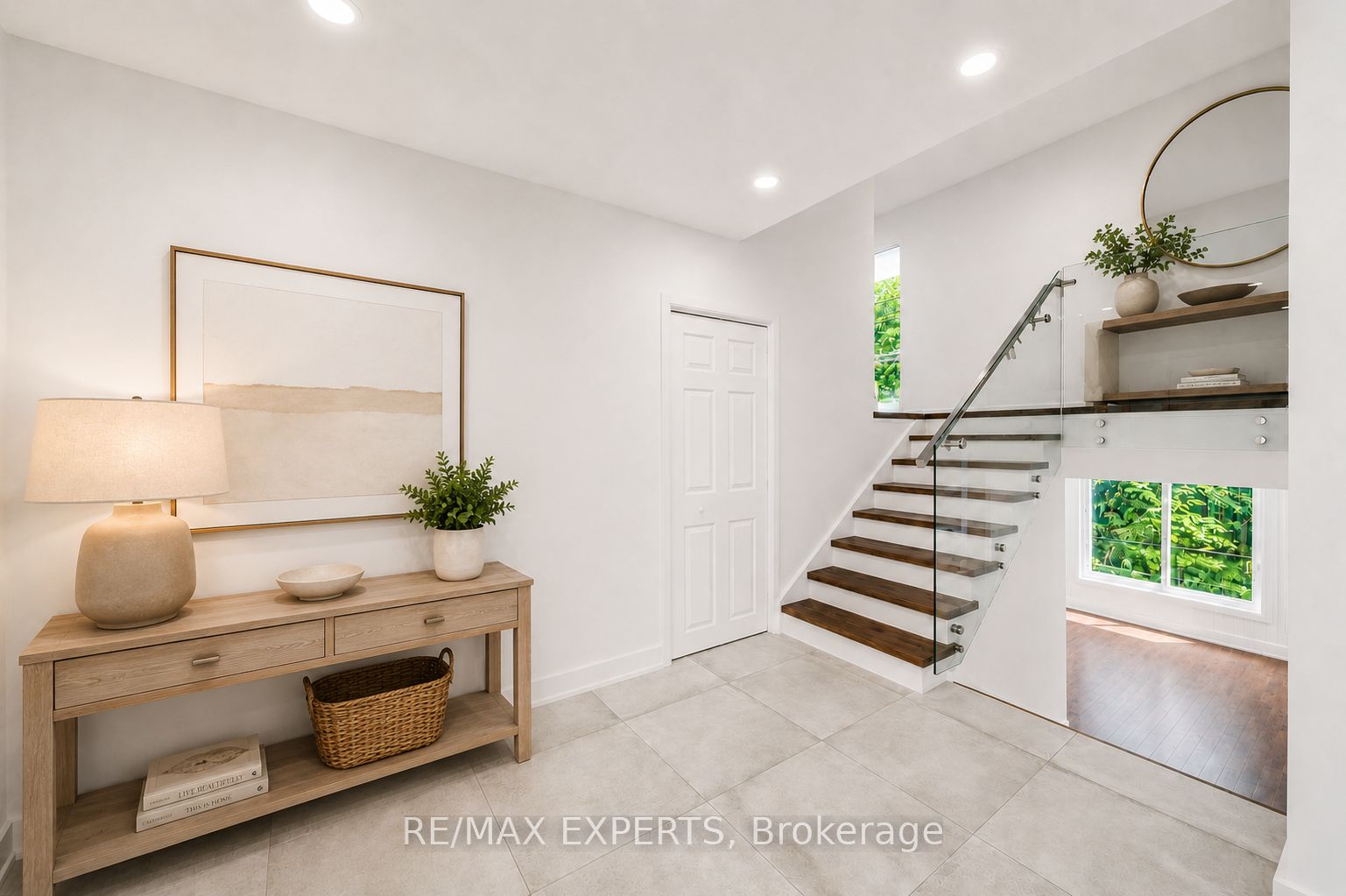 1135 Greenoaks Drive