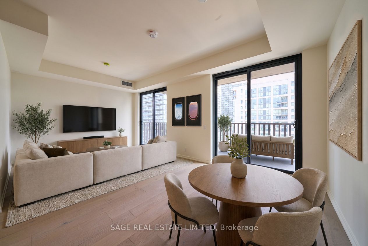 109 Erskine Avenue 1508