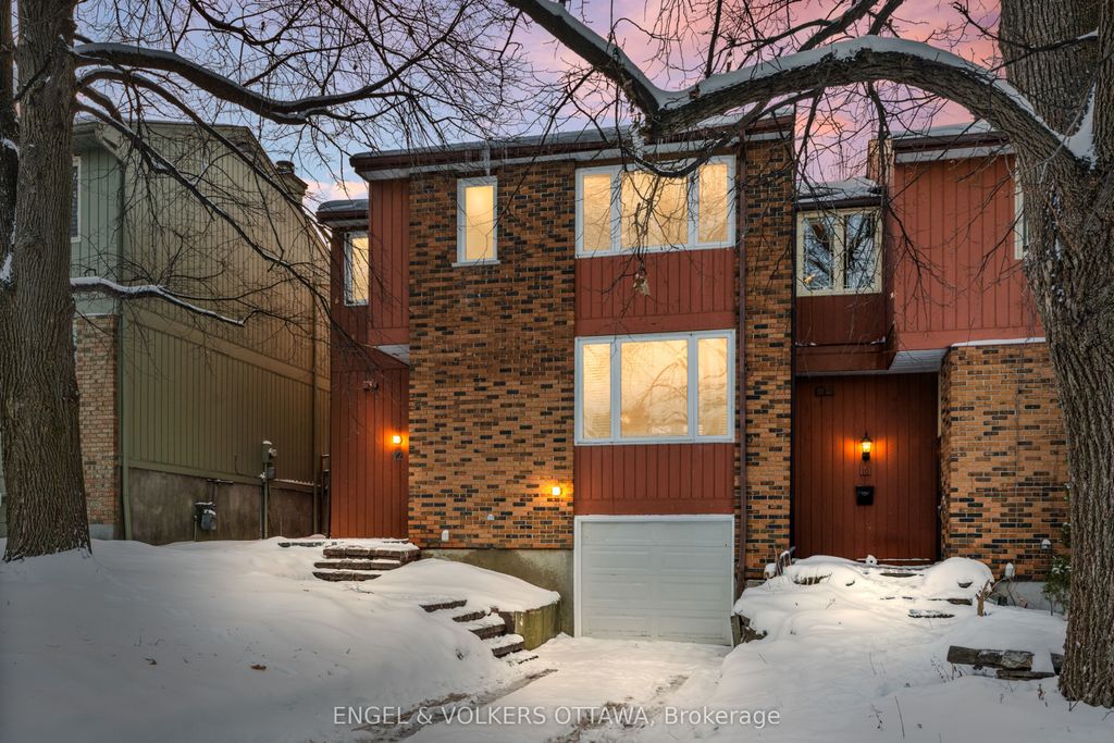 Photo of 12 Bayside Private, Billings Bridge - Riverside Park and Area, ON K1V 9R3 (MLS # X12728138)