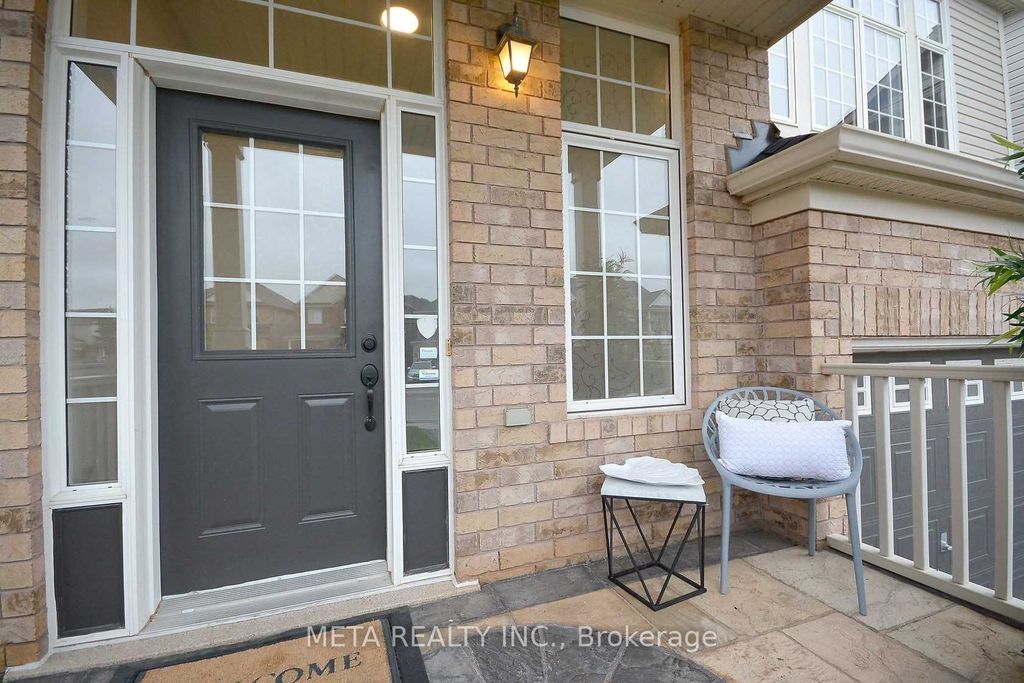 Photo of 5 Georgian Road, Brampton, ON L6X 0L6 (MLS # W12649334)