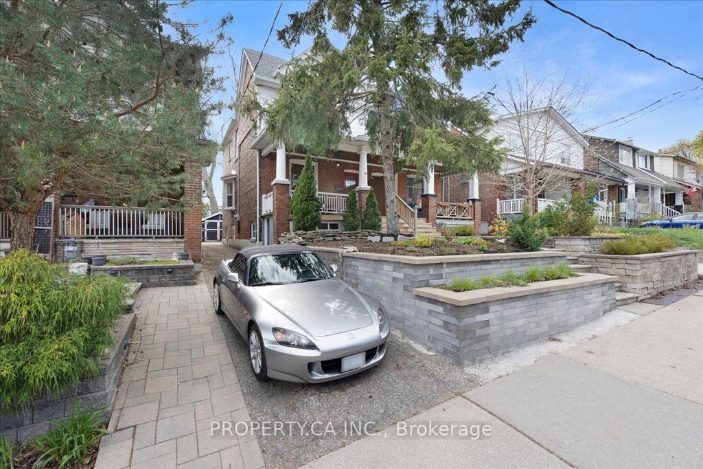 Photo of 44 Beach View Crescent, Toronto, ON M4E 2L5 (MLS # E13115546)
