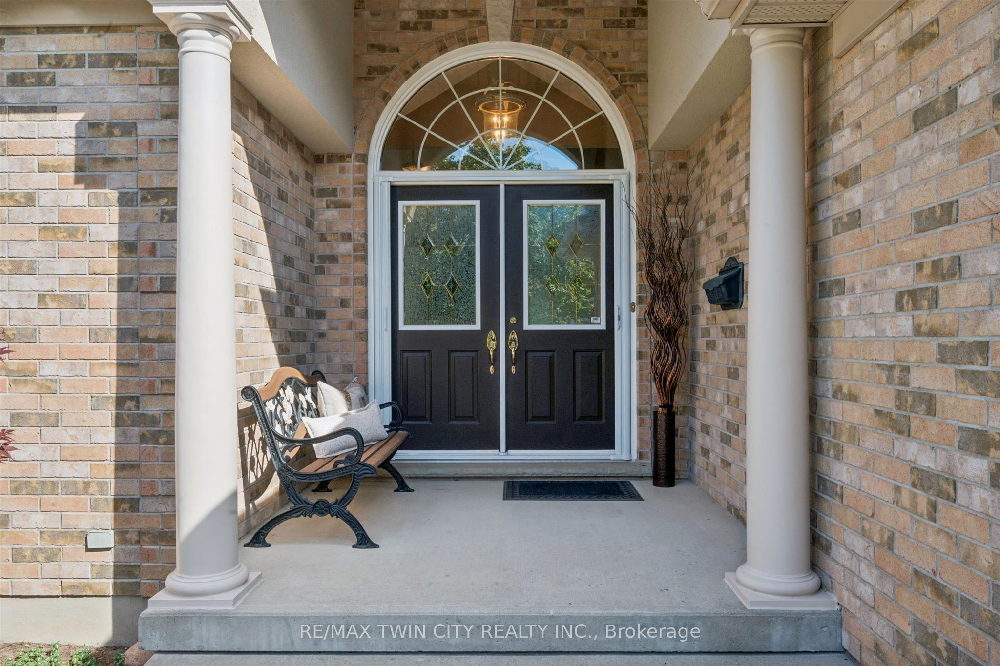 8 Chancellor Drive