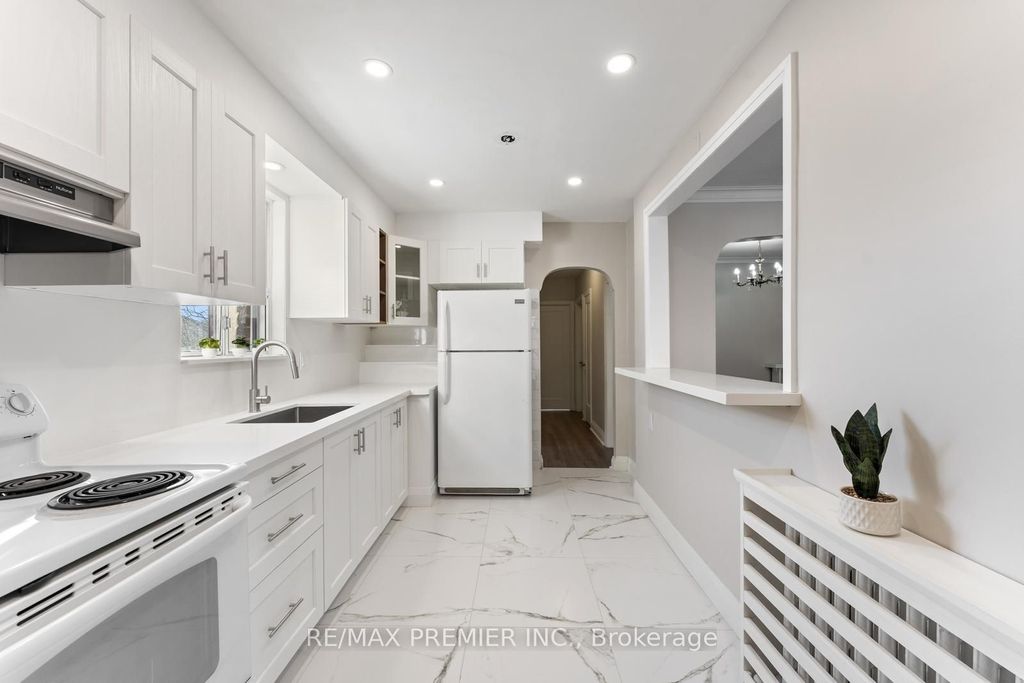 Photo of 1013 Briar Hill Avenue, Toronto, ON M6B 1M6 (MLS # W12903358)