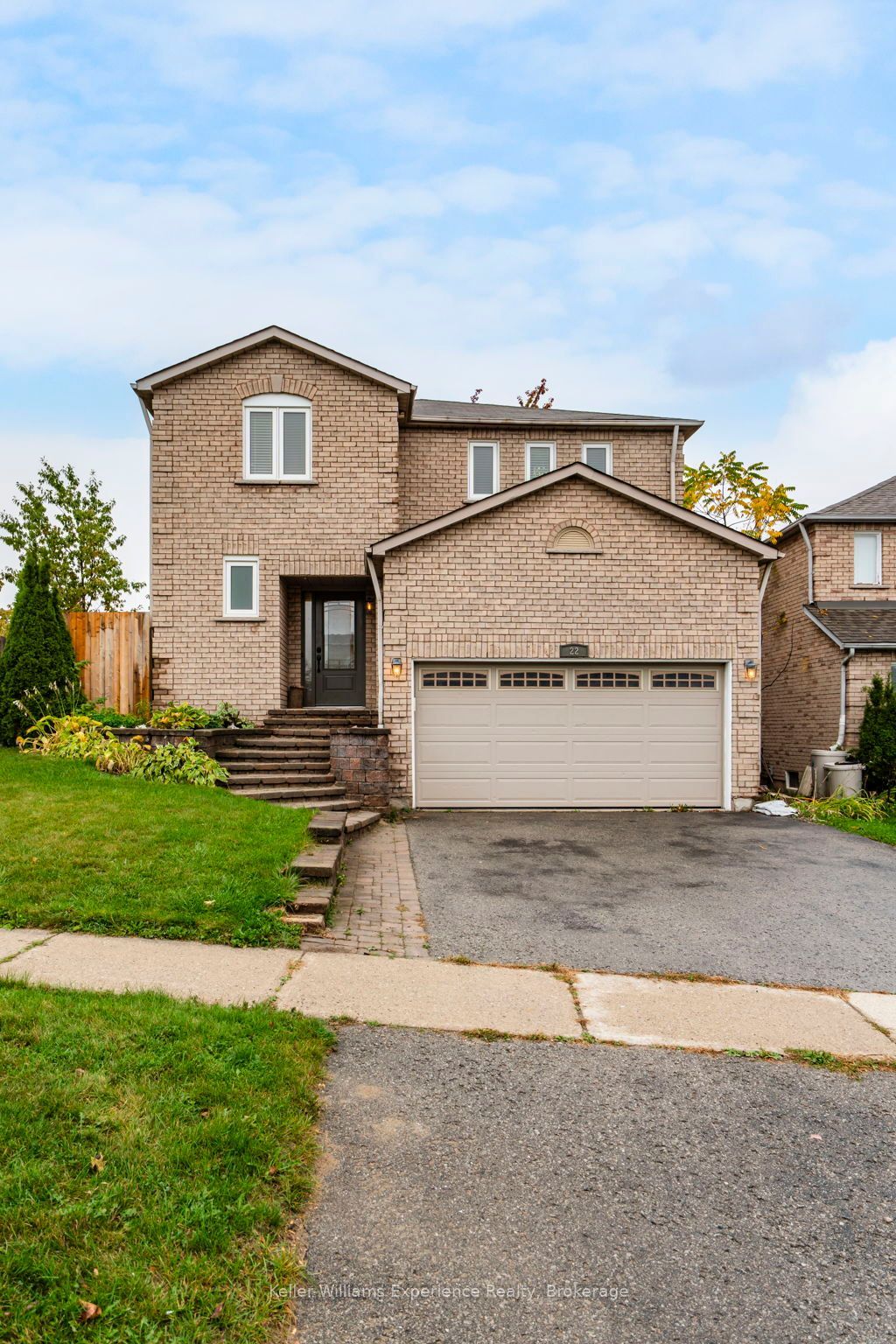 Photo of 22 Cartwright Drive, Barrie, ON L4M 6E2 (MLS # S12459535)