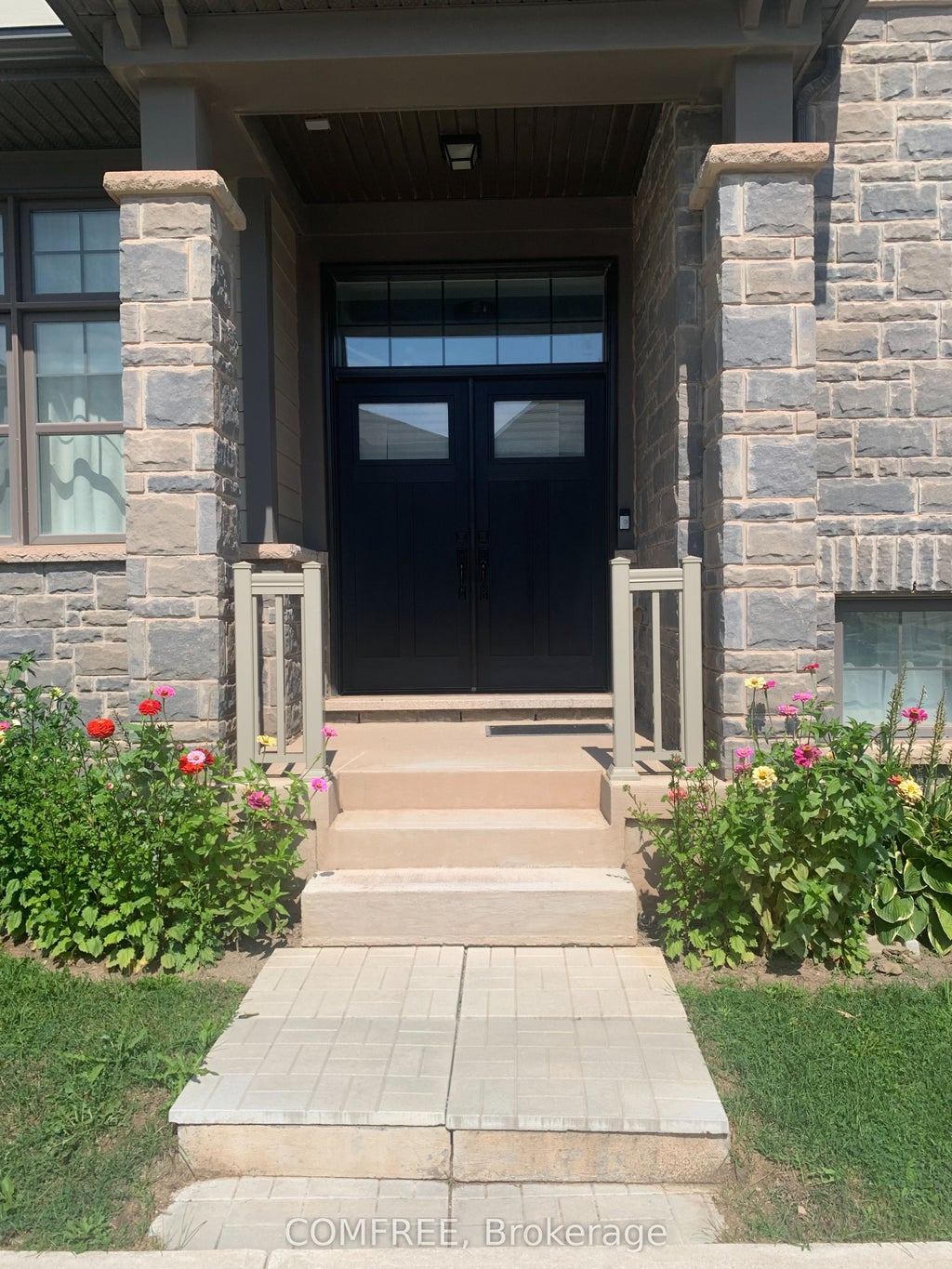 Photo of 3031 William Cutmore Boulevard, Oakville, ON L6H 3S3 (MLS # W13804746)