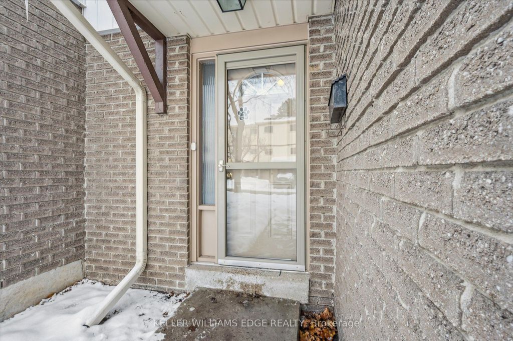 Photo of 51 Paulander Drive #31, Kitchener, ON N2M 5E5 (MLS # X12636334)