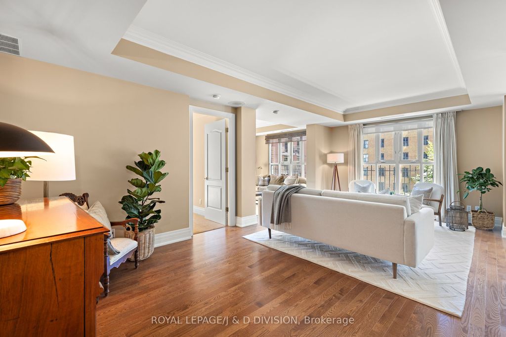 Photo of 33 Delisle Avenue #303, Toronto, ON M4V 3C7 (MLS # C12437029)