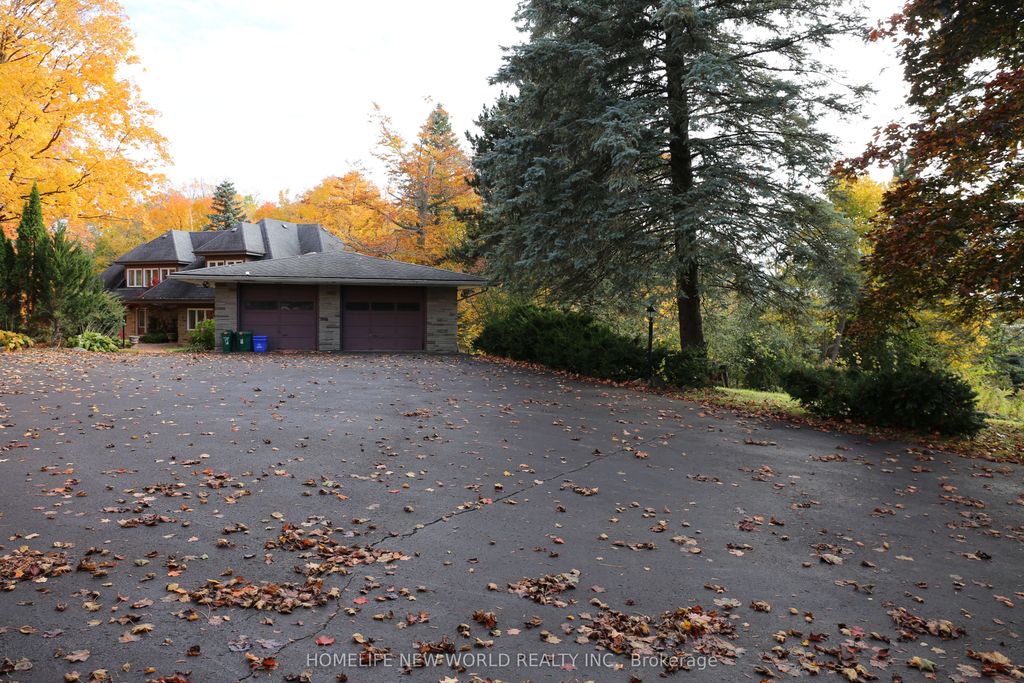 Photo of 13867 Woodbine Avenue, Whitchurch-Stouffville, ON L4A 2G1 (MLS # N12644934)