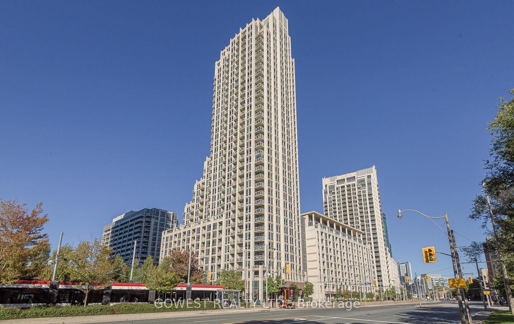 Photo of 628 Fleet Street #906, Toronto, ON M5V 1A8 (MLS # C14127358)
