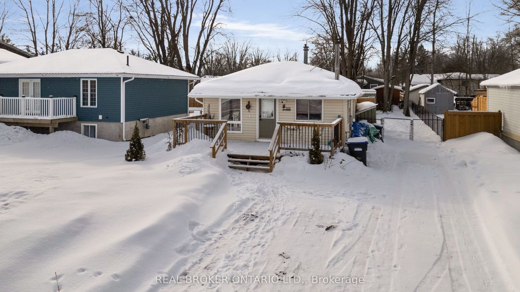 Photo of 3406 Lee Avenue, Severn, ON L0K 1G0 (MLS # S12719170)