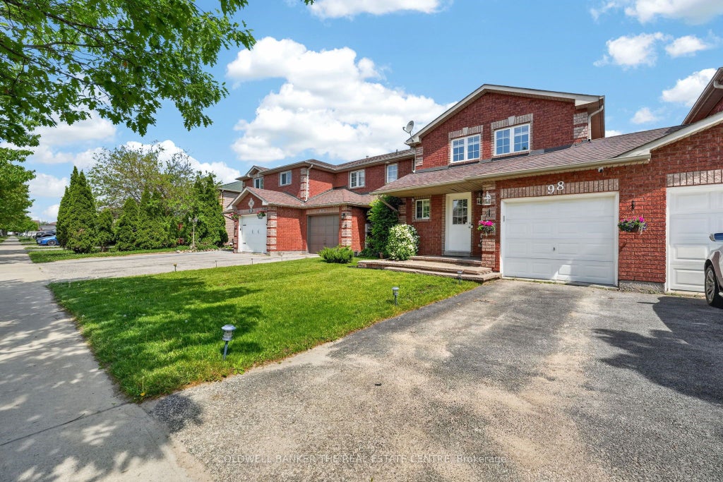 Photo of 98 Cheltenham Road, Barrie, ON L4M 6S7 (MLS # S13661404)