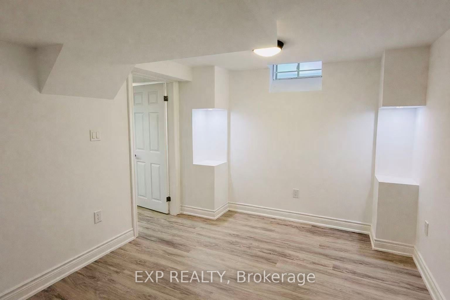 135 Warren Bradley Street Bsmt