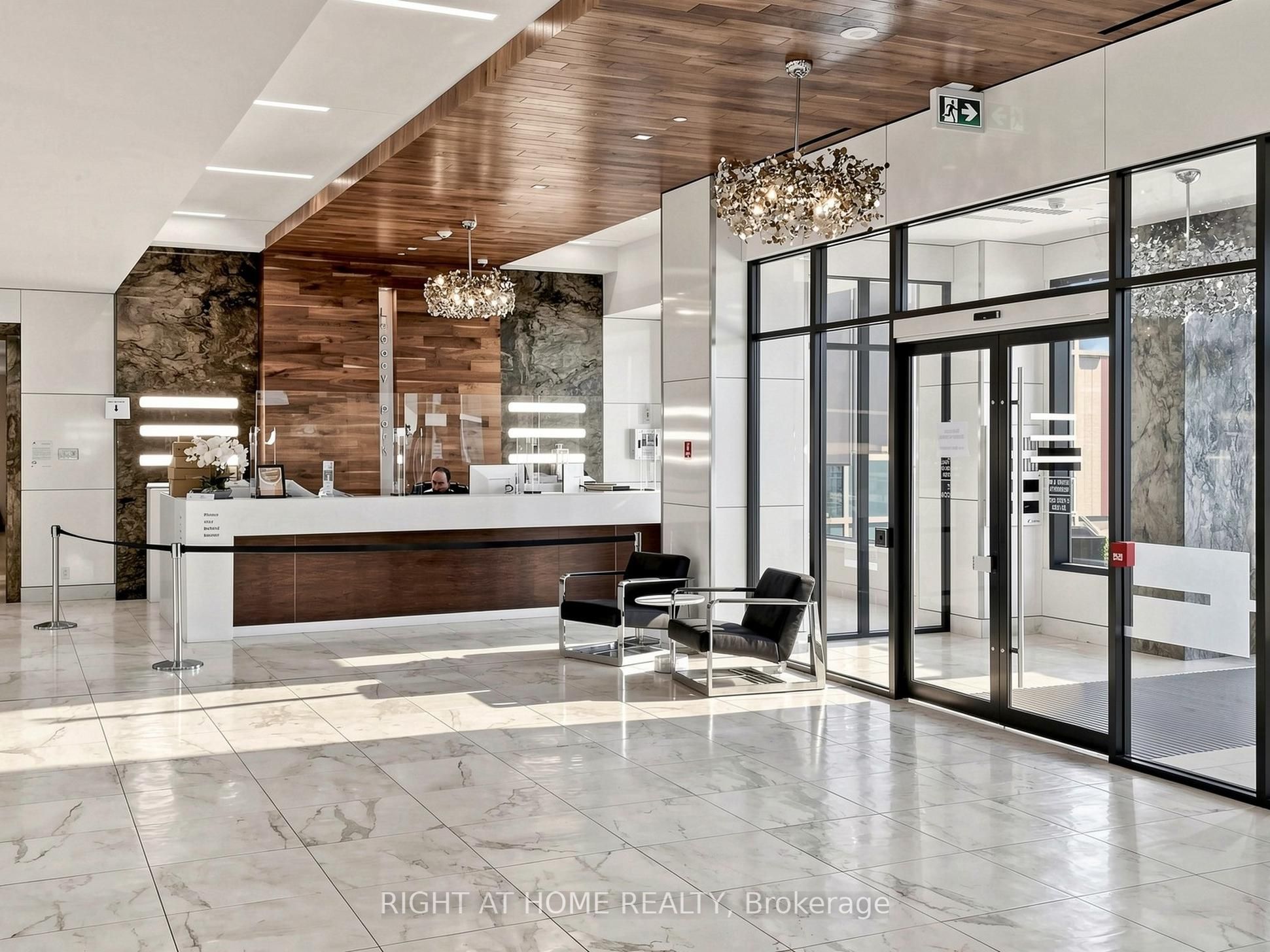 7890 Bathurst Street 2508