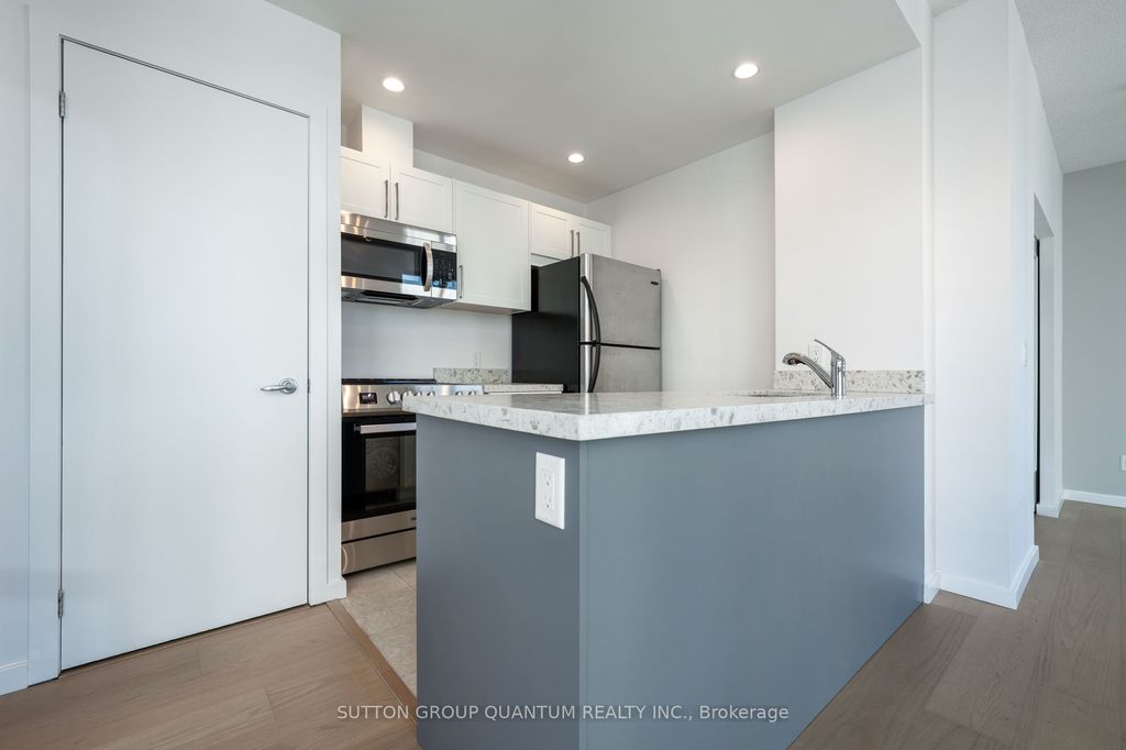 Photo of 208 Queens Quay W #3512, Toronto, ON M5J 2Y5 (MLS # C12777704)