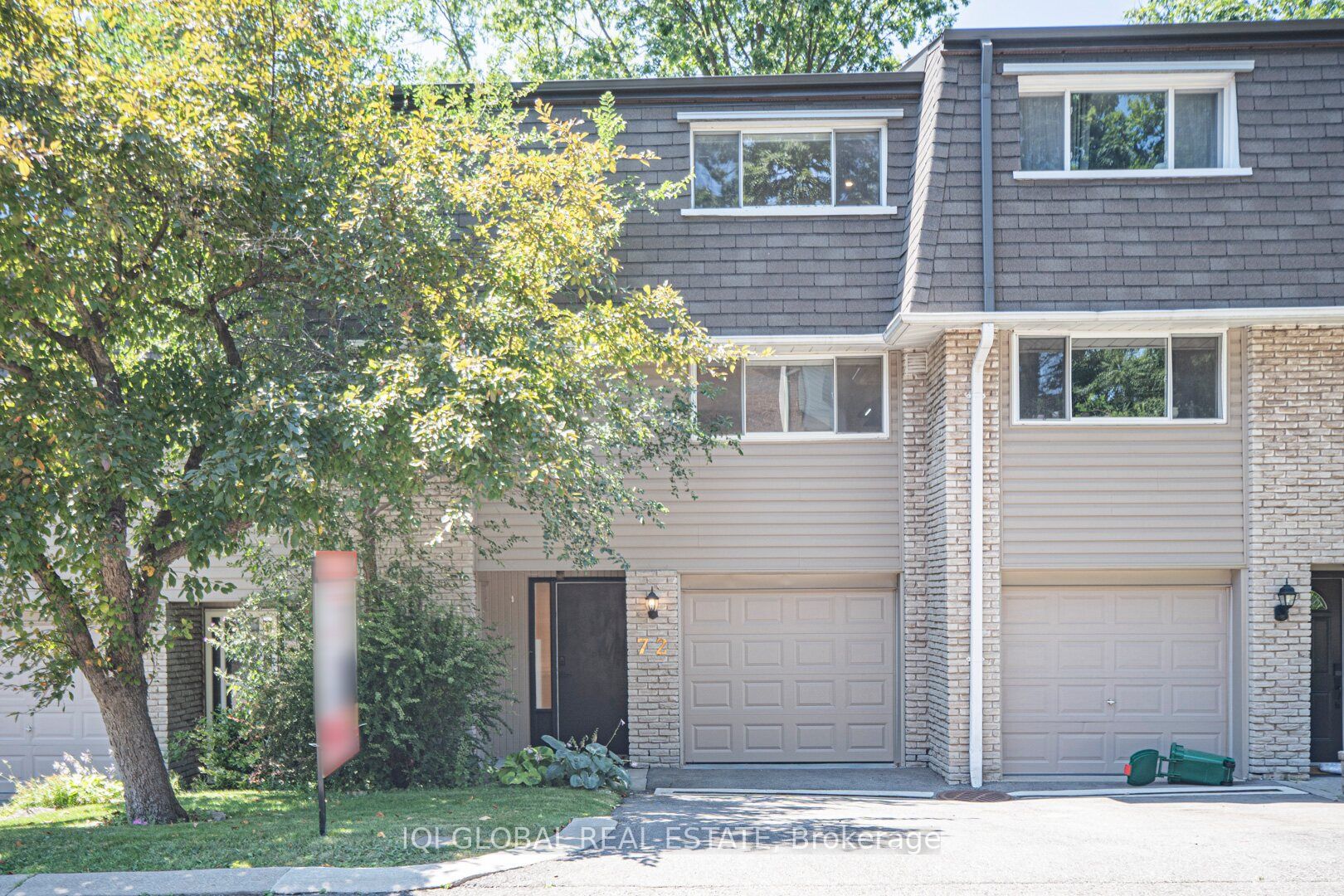1270 Gainsborough Drive 72