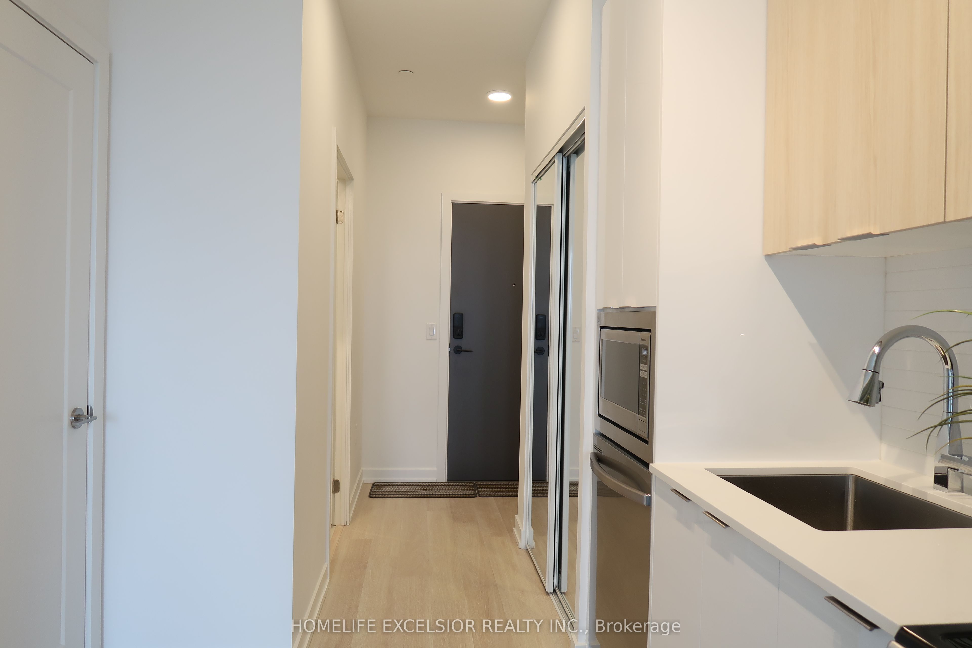 9763 Markham Road A702