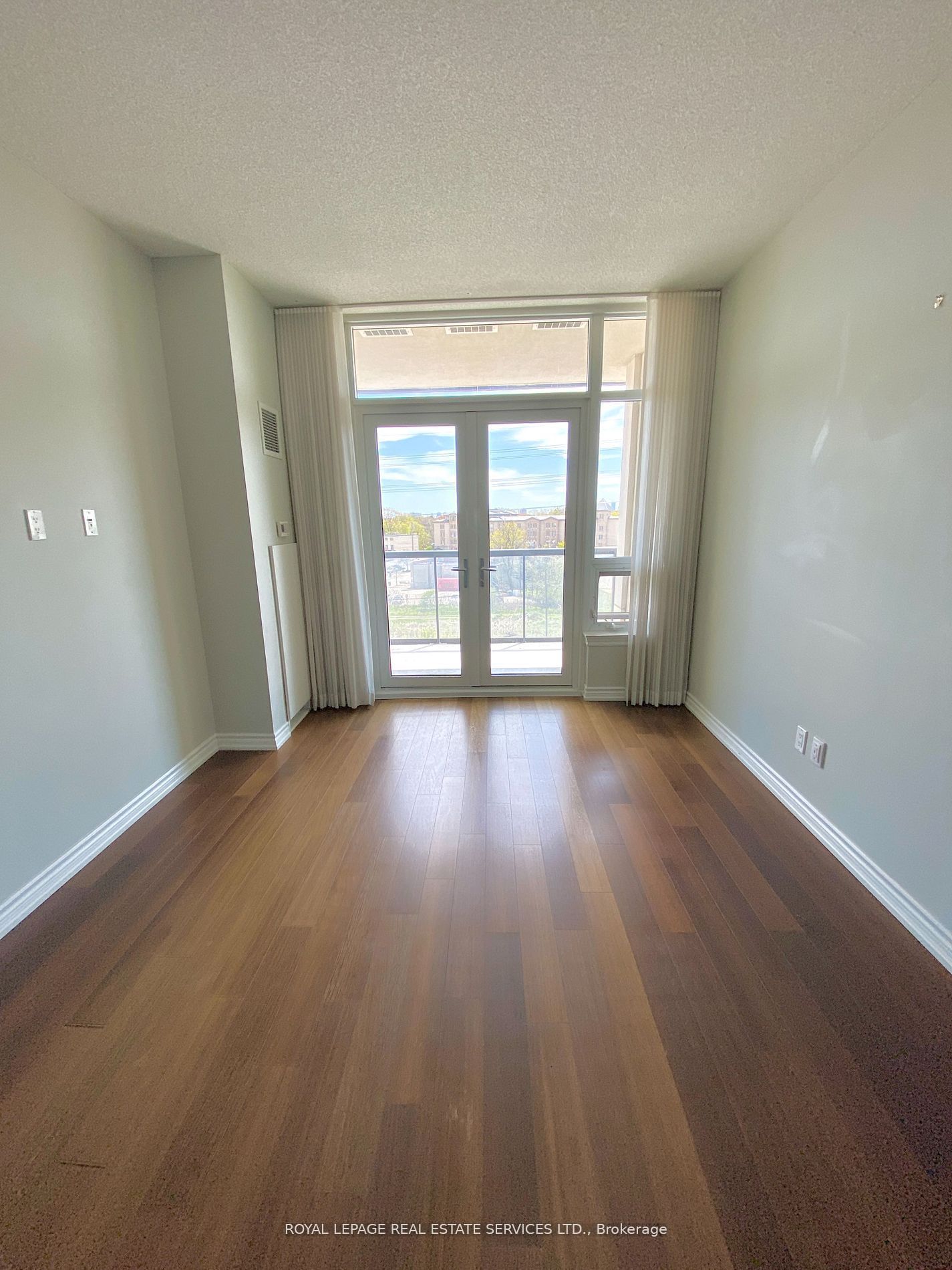 1135 Royal York Road 502