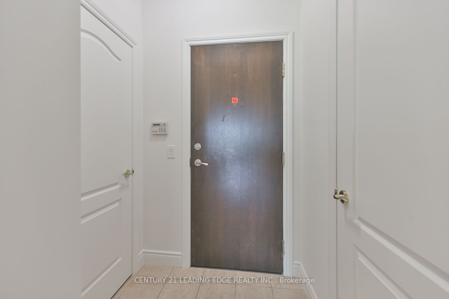 1101 Leslie Street 301