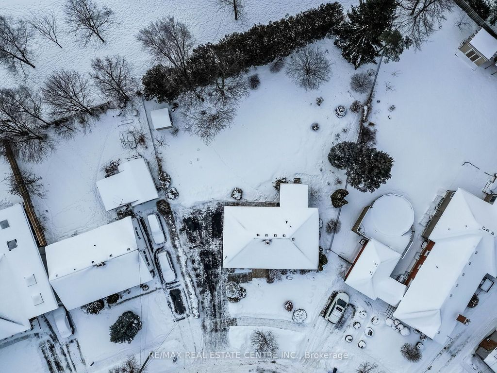 Photo of 20 Hillier Crescent, Brantford, ON N3R 1X1 (MLS # X12796286)