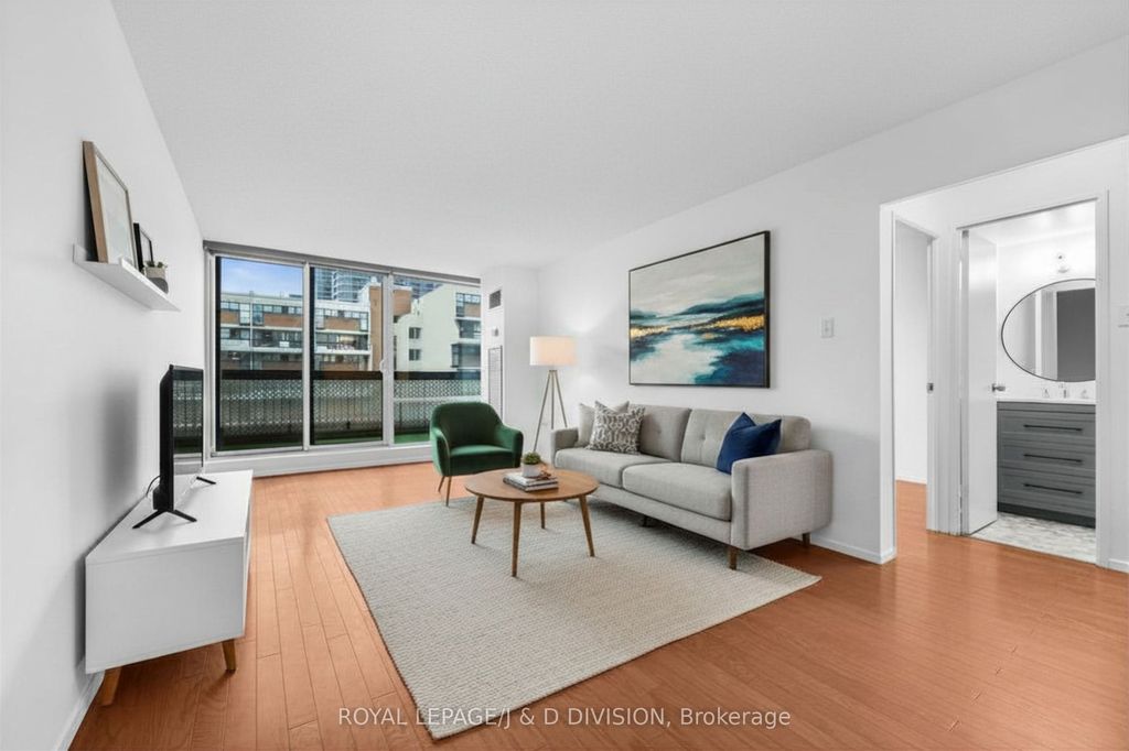 Photo of 364 The East Mall N/A #221B, Toronto, ON M9B 6C5 (MLS # W13022946)