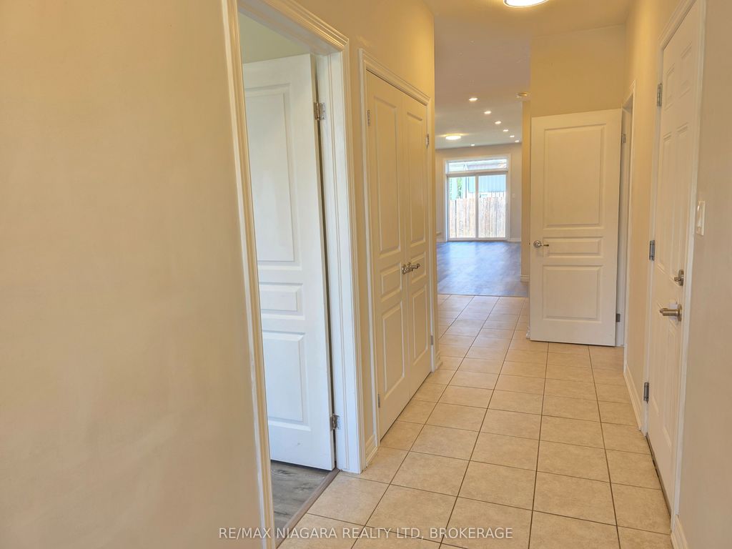 Photo of 24 Ellis Avenue, St. Catharines, ON L2P 0E6 (MLS # X12452512)