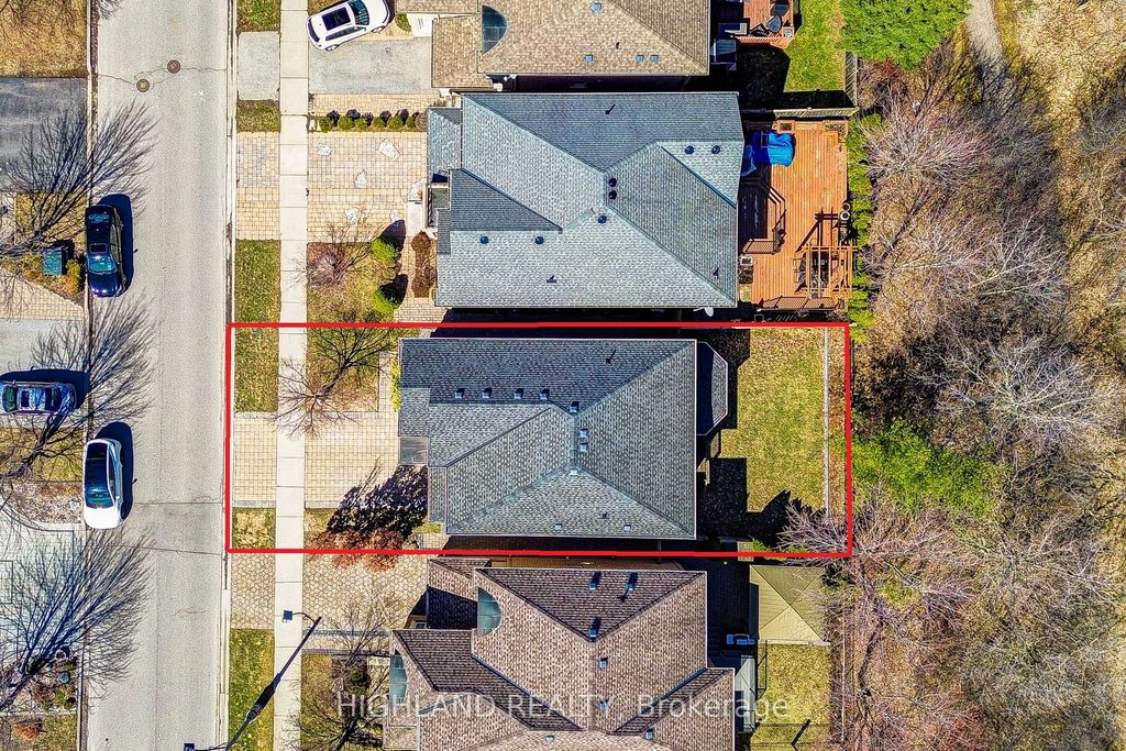 Photo of 311 Duskywing Way, Oakville, ON L6L 6X6 (MLS # W13066518)