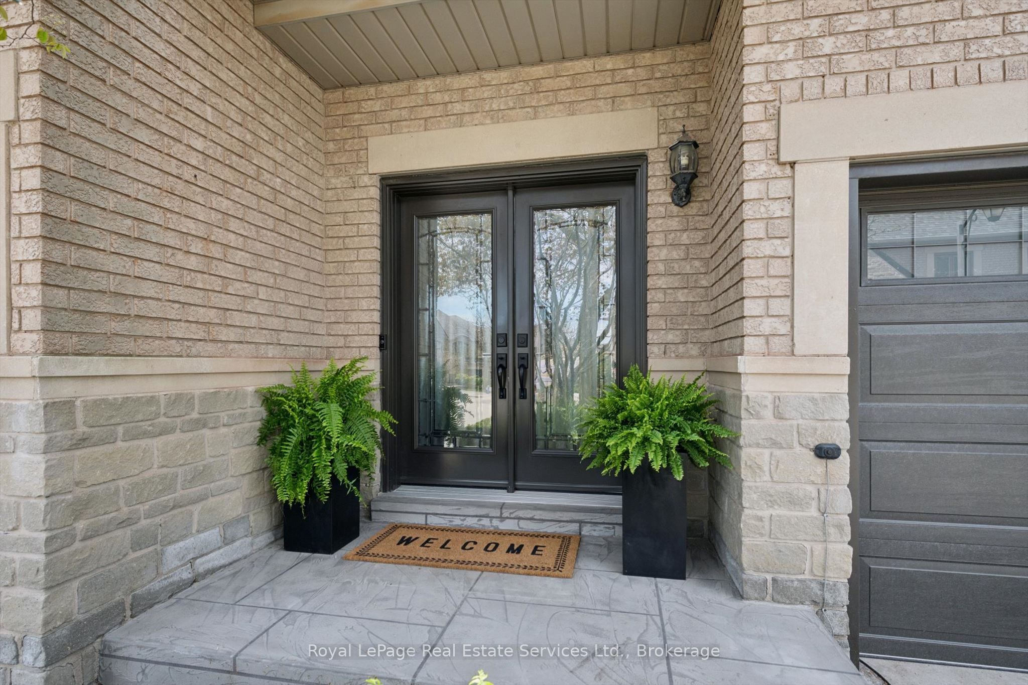 2250 Rockingham Drive 32