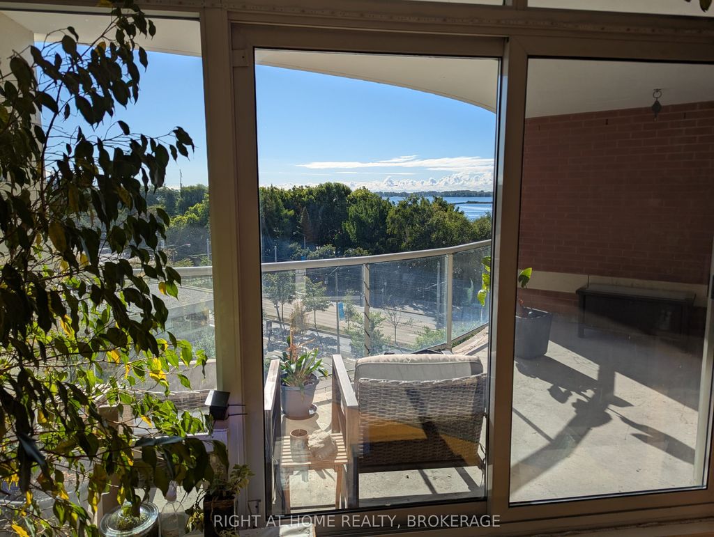 Photo of 550 Queens Quay W #608, Toronto, ON M5V 3M8 (MLS # C12849740)