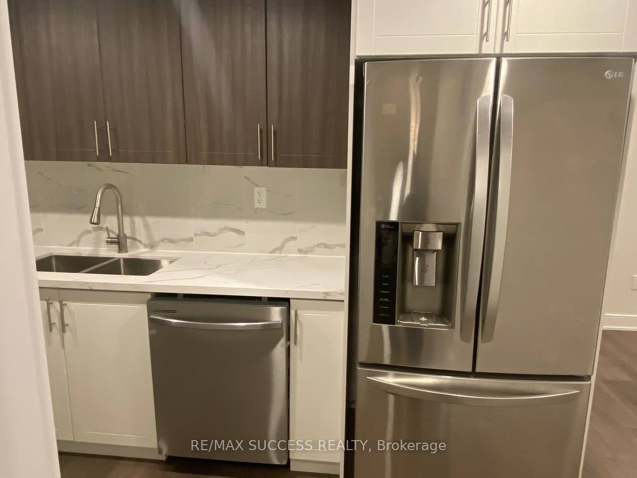 566 Yates Drive Lower unit