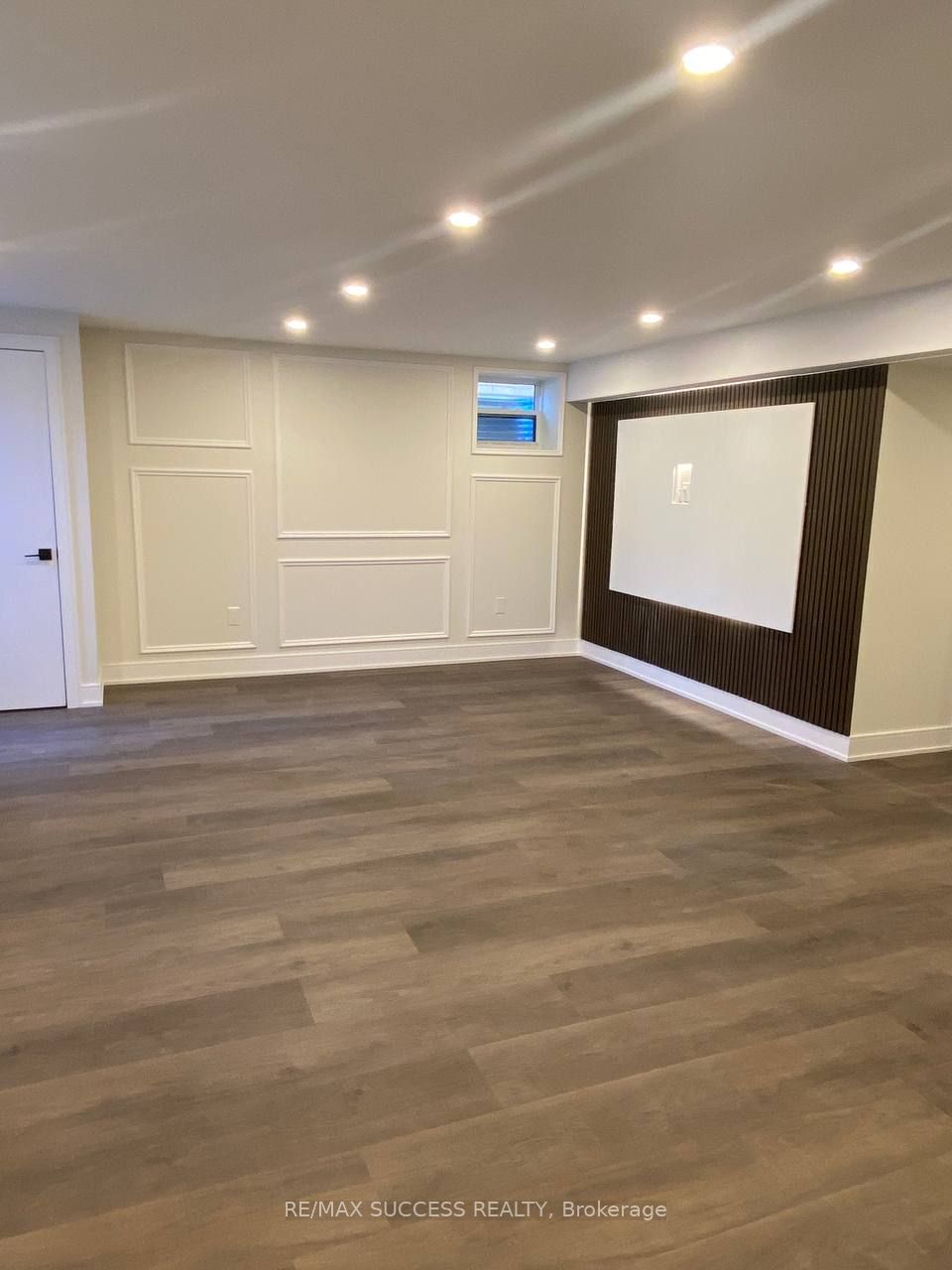 566 Yates Drive Lower unit
