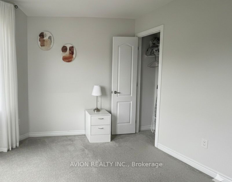 542 Whites Hill Avenue Coach House