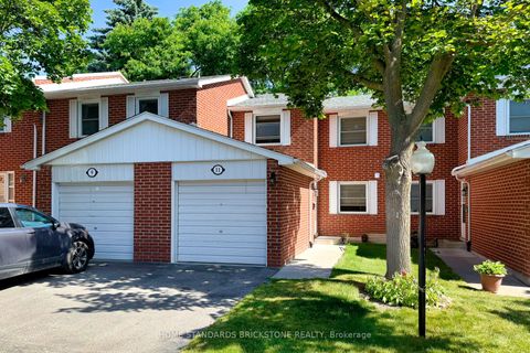 11 Reith Way Markham ON L3T 5C6