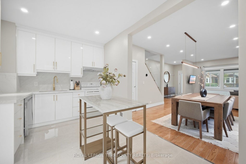 Photo of 350 Lumsden Avenue, Toronto, ON M4C 2L3 (MLS # E13821678)