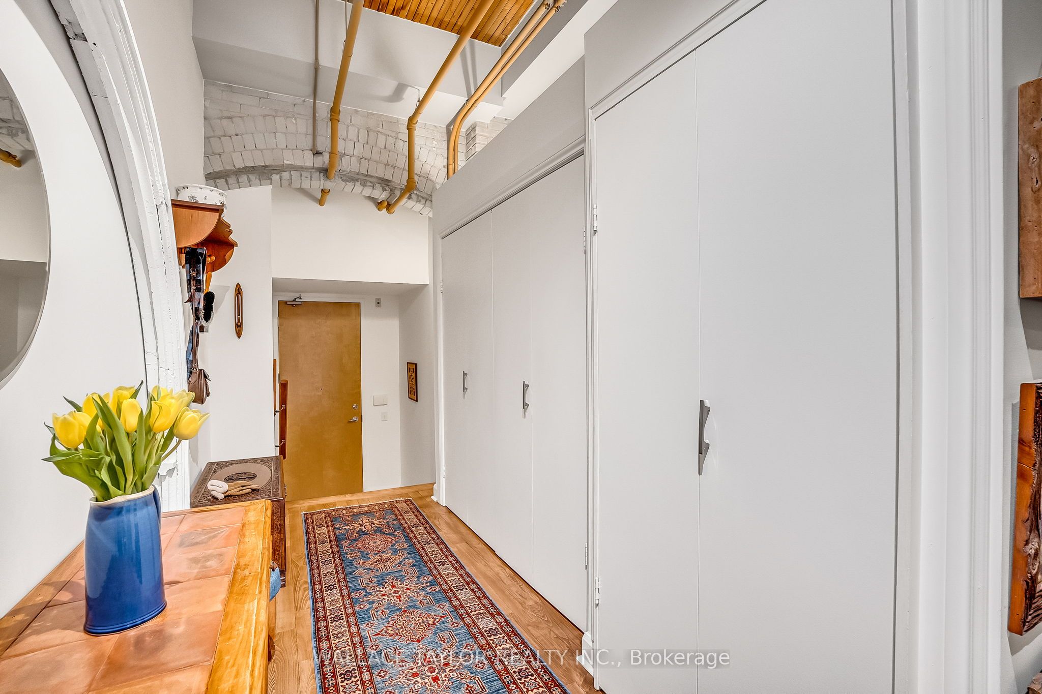 993 Queen Street W 208