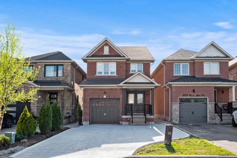 231 Venice Gate Drive Vaughan ON L4H 0G1