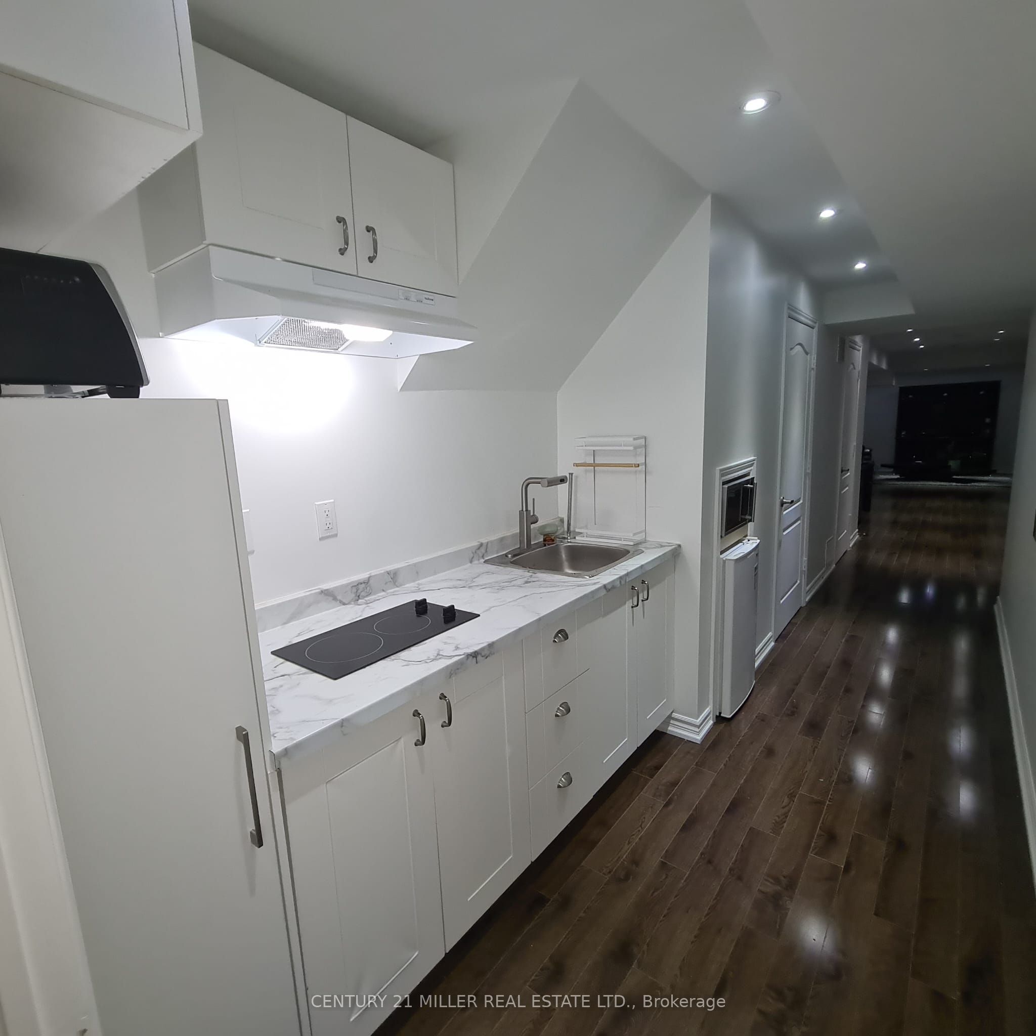 2447 PINE GLEN Road Lower Level