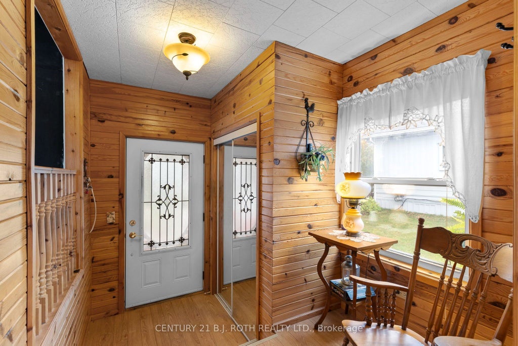 Photo of 38 Cameron Drive, Oro-Medonte, ON L0L 1T0 (MLS # S13857792)