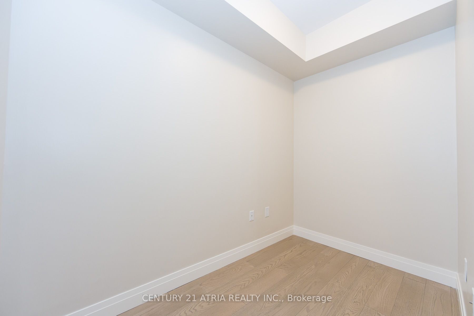 99 Eagle Rock Way N 532