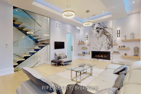 615 Briar Hill Avenue Toronto ON M5N 1N4