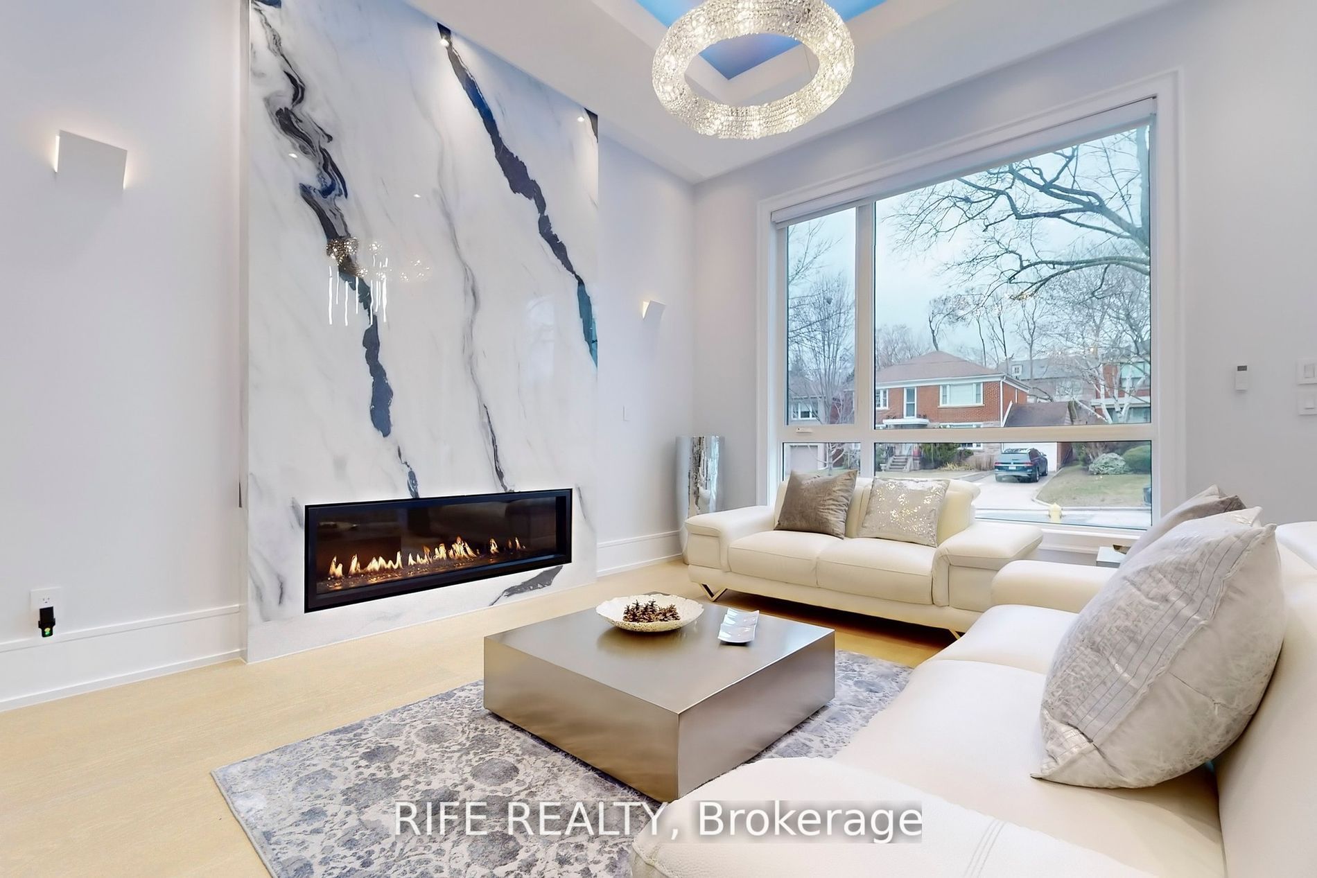 615 Briar Hill Avenue