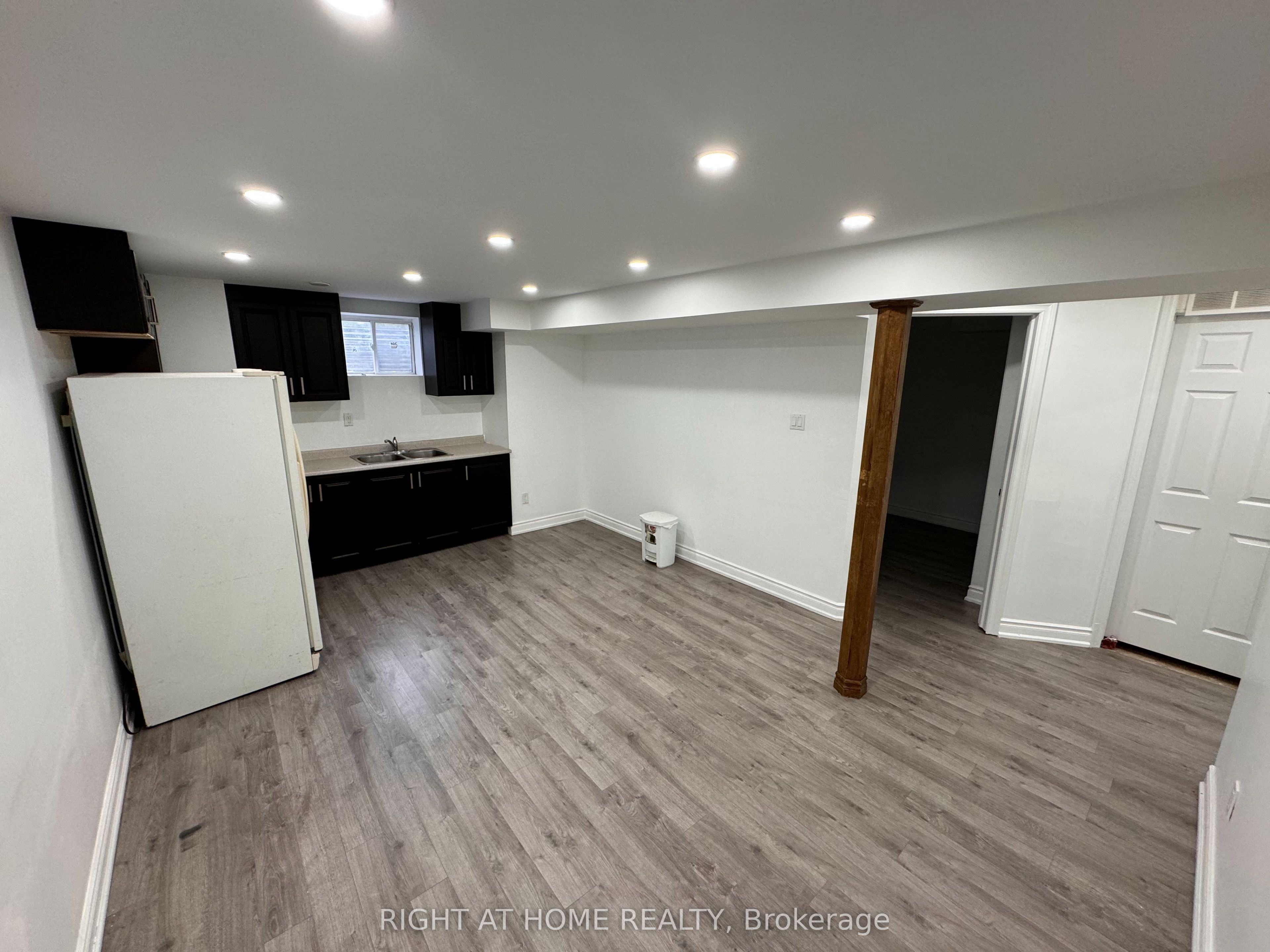 898 Philbrook Drive